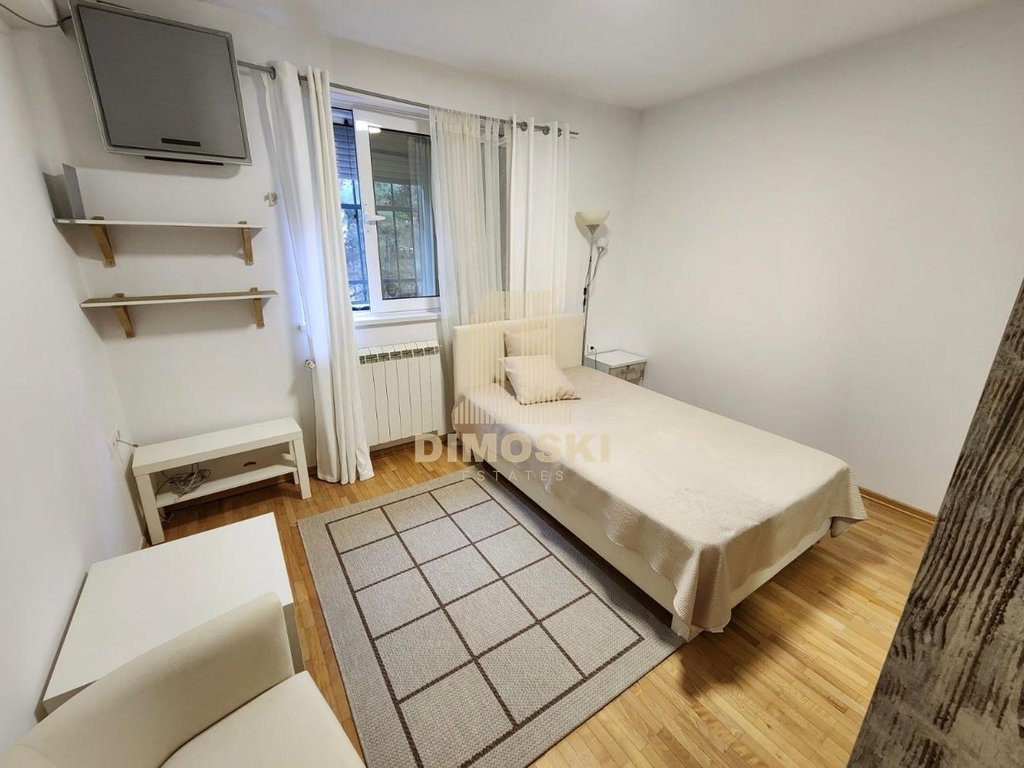 Тафталиџе Стан Со Двор | 394м²