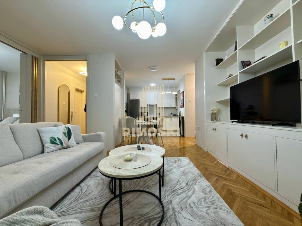 Сe Издава Трособен Стан - Центар