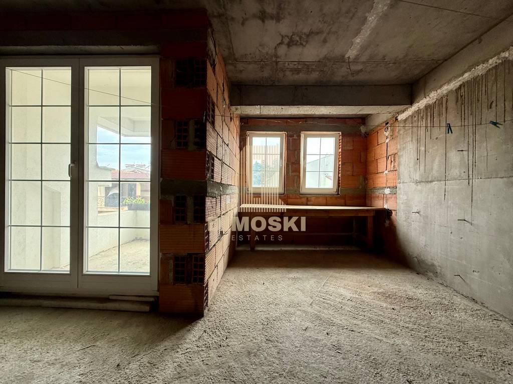 Козле | Карабина Стан | 125м² | Мала Зграда