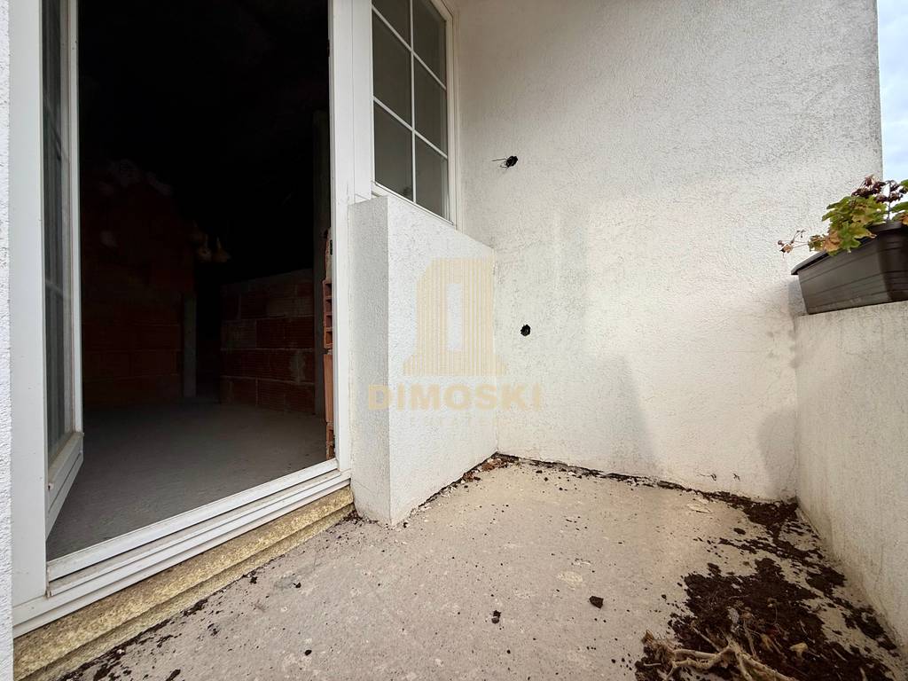 Козле | Карабина Стан | 125м² | Мала Зграда