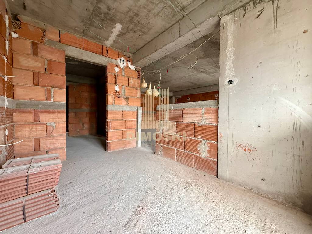 Козле | Карабина Стан | 125м² | Мала Зграда