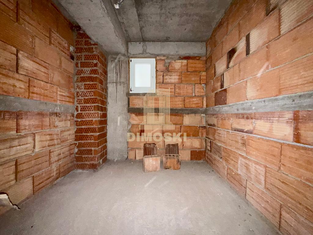 Козле | Карабина Стан | 125м² | Мала Зграда