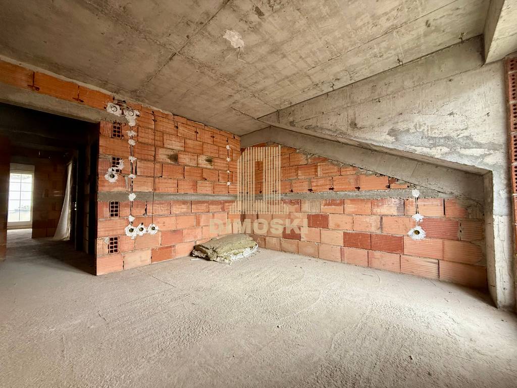 Козле | Карабина Стан | 125м² | Мала Зграда