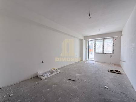 Центар - Универзална | Трособен Стан - 67м²