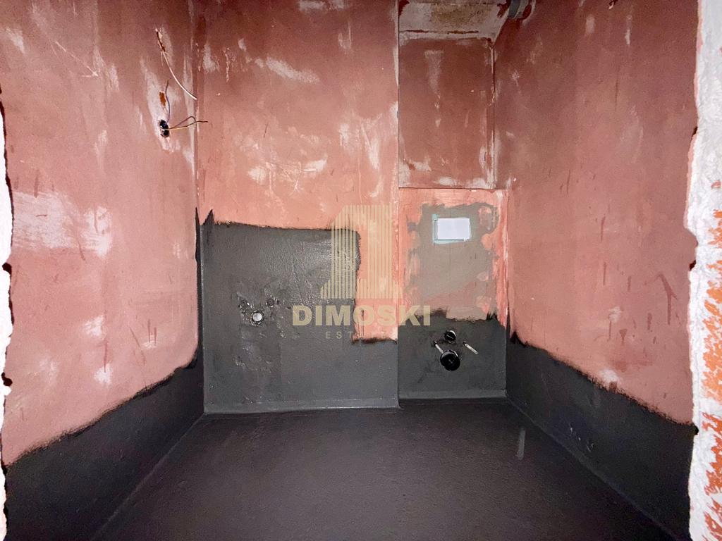 Центар - Универзална | Трособен Стан - 77м²