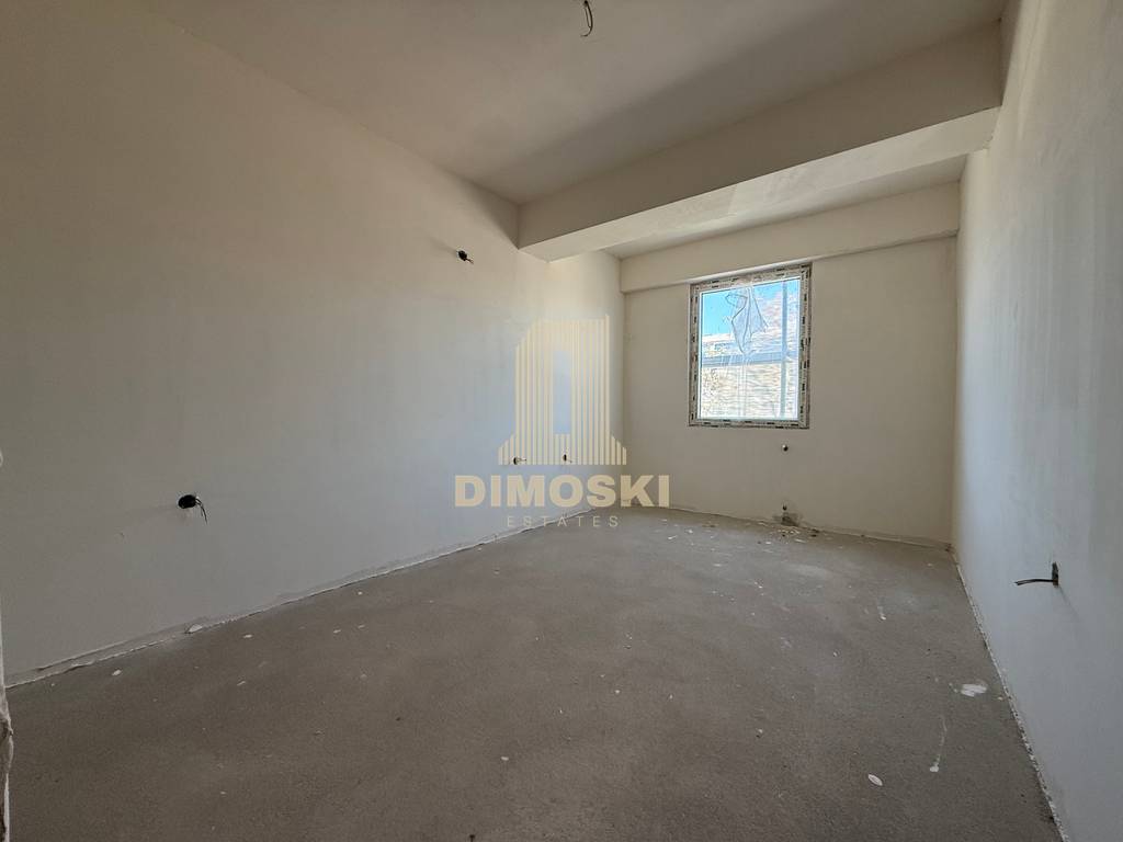 Центар - Универзална | Трособен Стан - 77м²