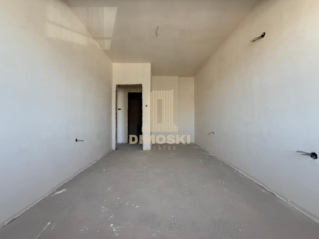 Центар - Универзална | Трособен Стан - 77м²