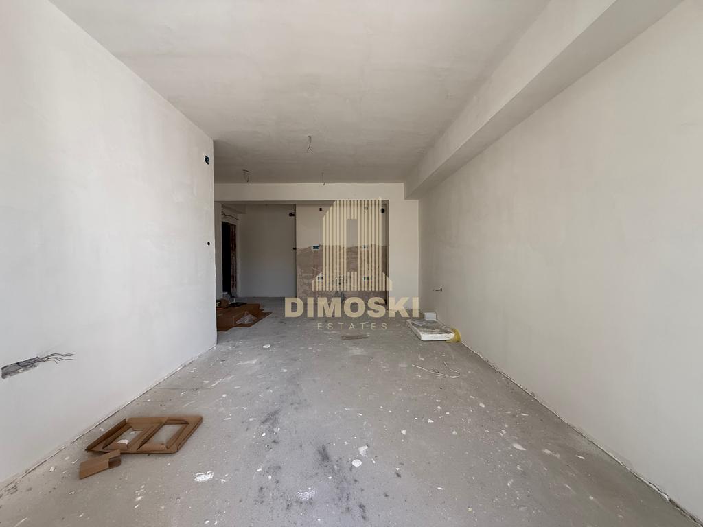 Центар - Универзална | Трособен Стан - 67м²