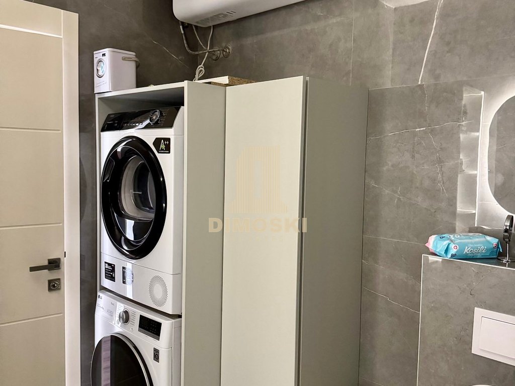 Водно - Модерен Двособен Стан | 61м²