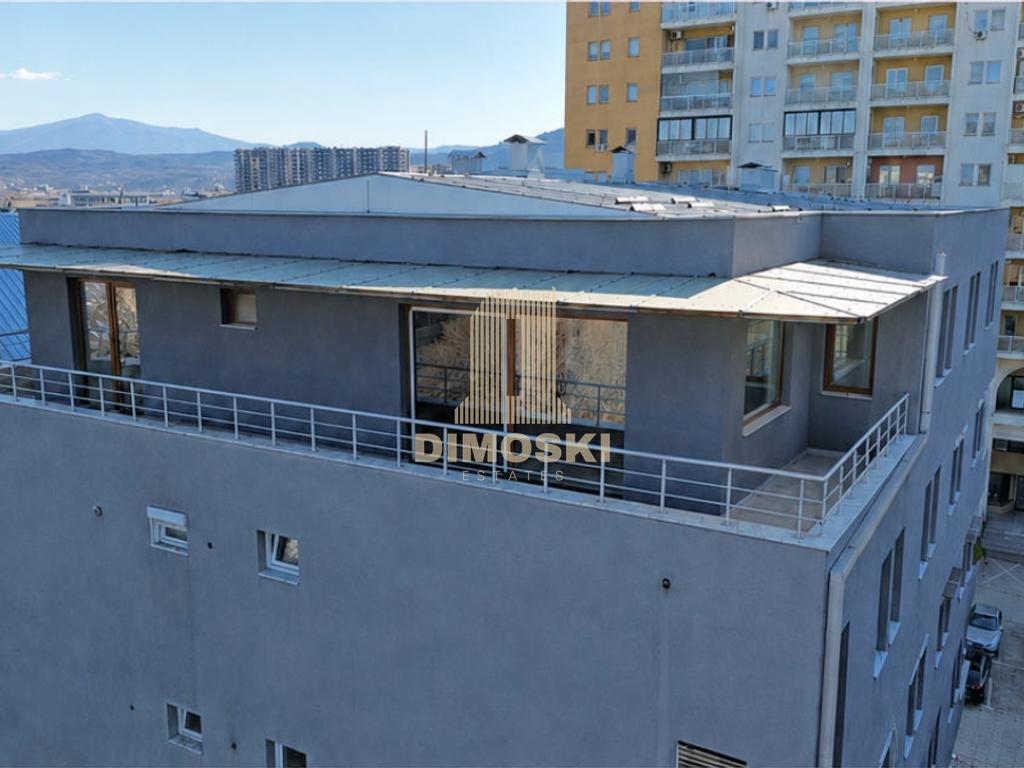 Центар - Пролет Четворособен Стан 142м² + Гаража