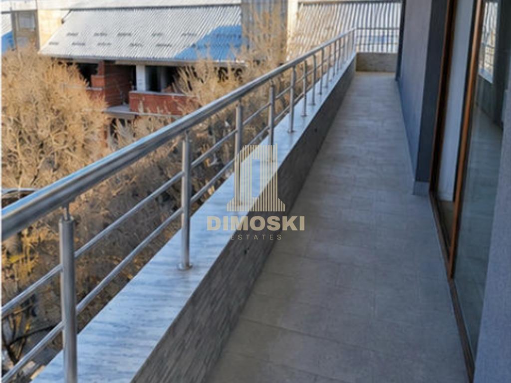 Центар - Пролет Четворособен Стан 142м² + Гаража