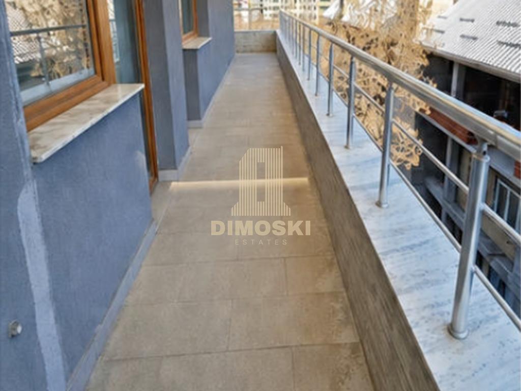 Центар - Пролет Четворособен Стан 142м² + Гаража