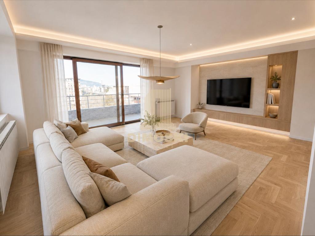Центар - Пролет Четворособен Стан 142м² + Гаража
