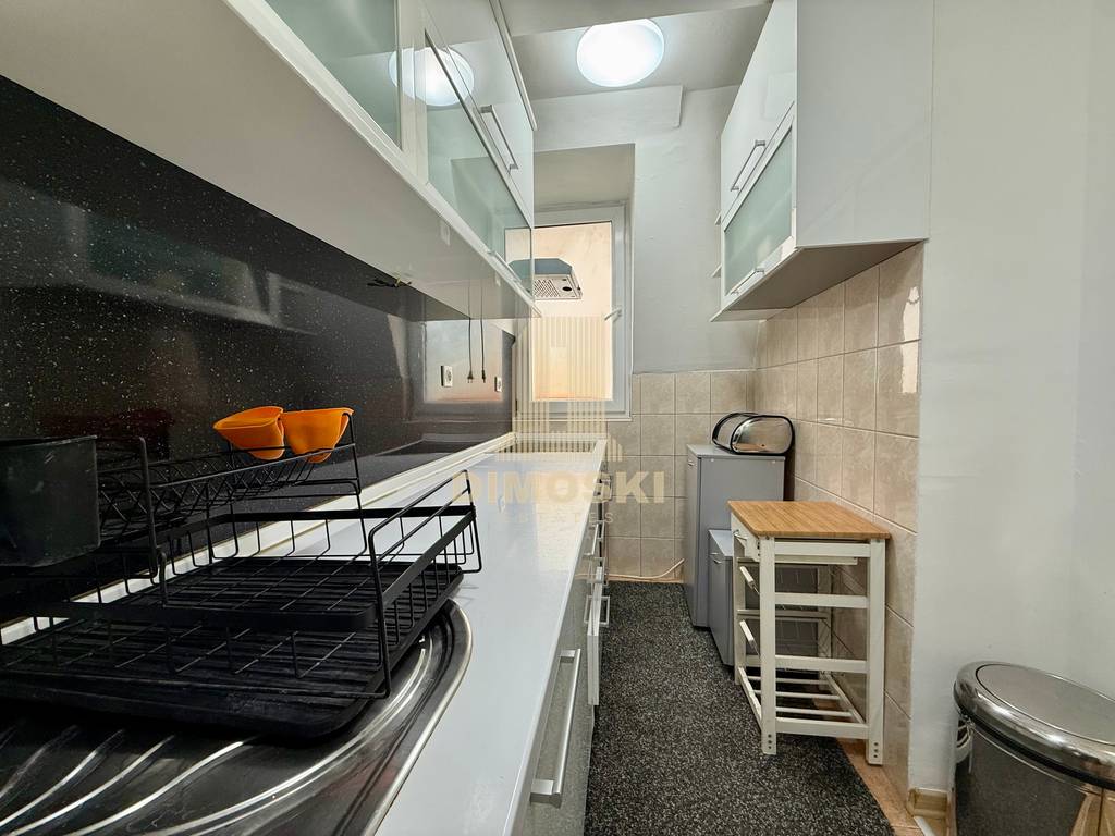 Центар - Државна | Се издава Четворособен Стан