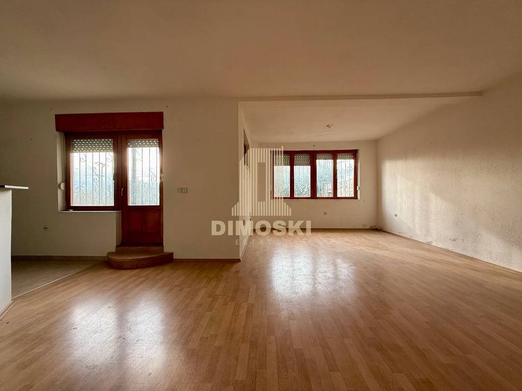 Горно Соње - Куќа Со Плац од 1500м²