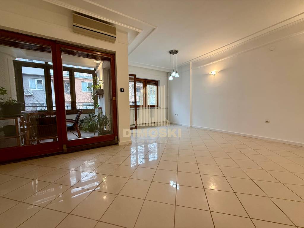 Универзална Сала - Стан 113м²