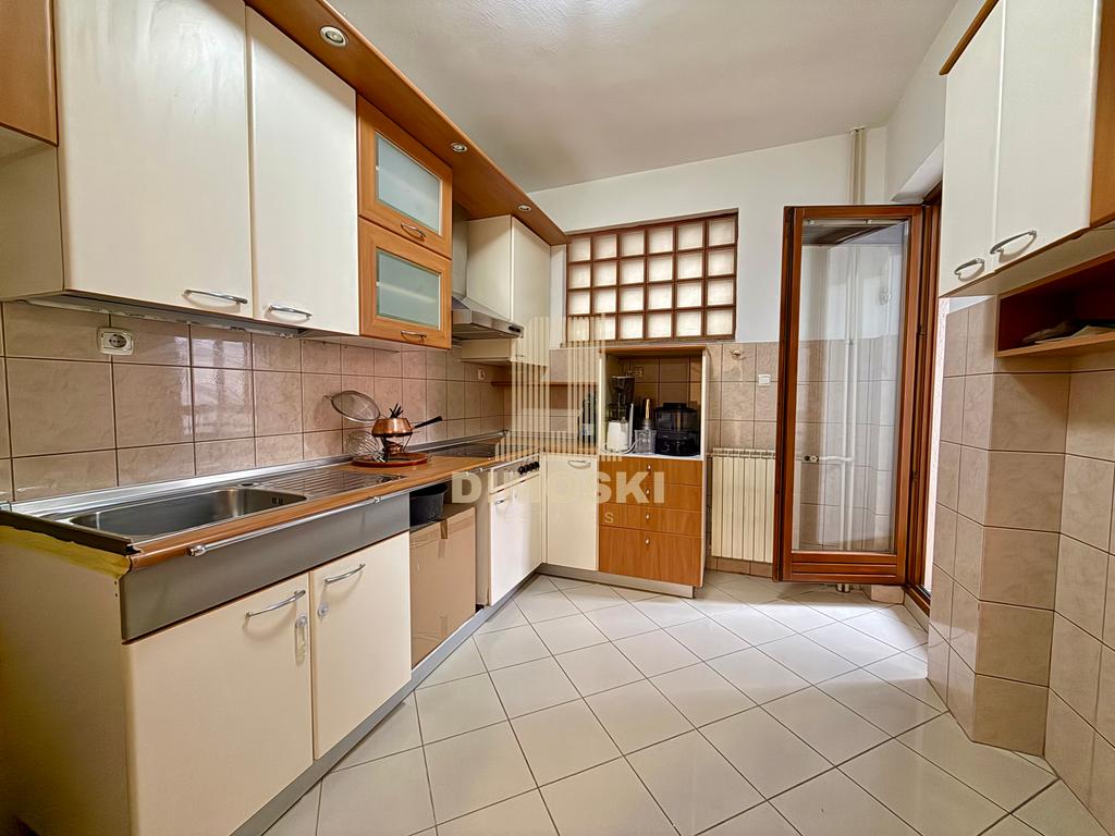 Универзална Сала - Стан 113м²