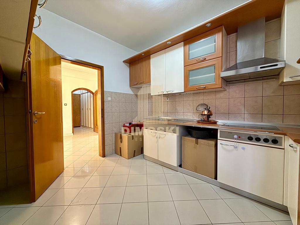 Универзална Сала - Стан 113м²