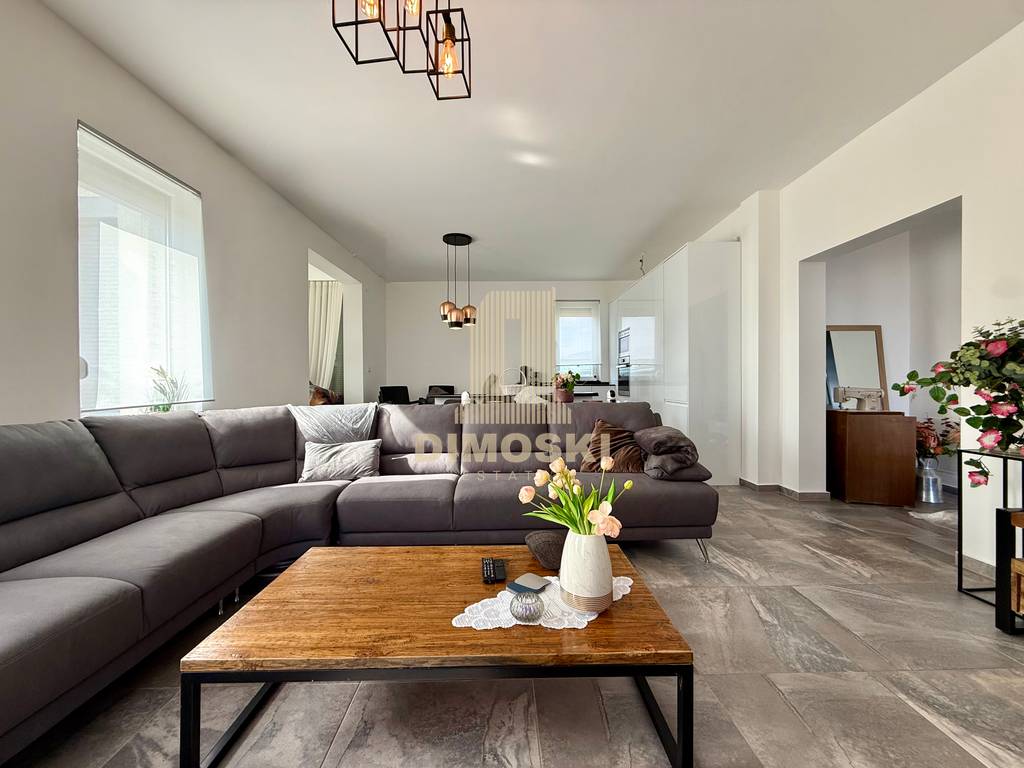 Визбегово - Опремена Куќа | 250м²