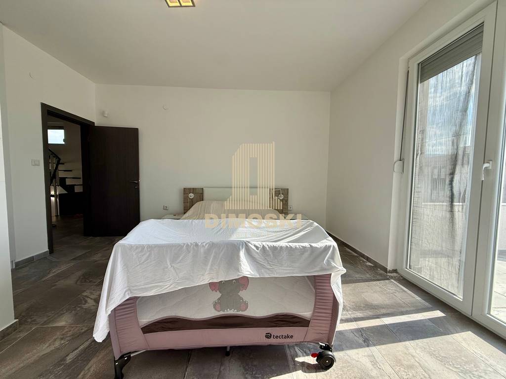 Визбегово - Опремена Куќа | 250м²