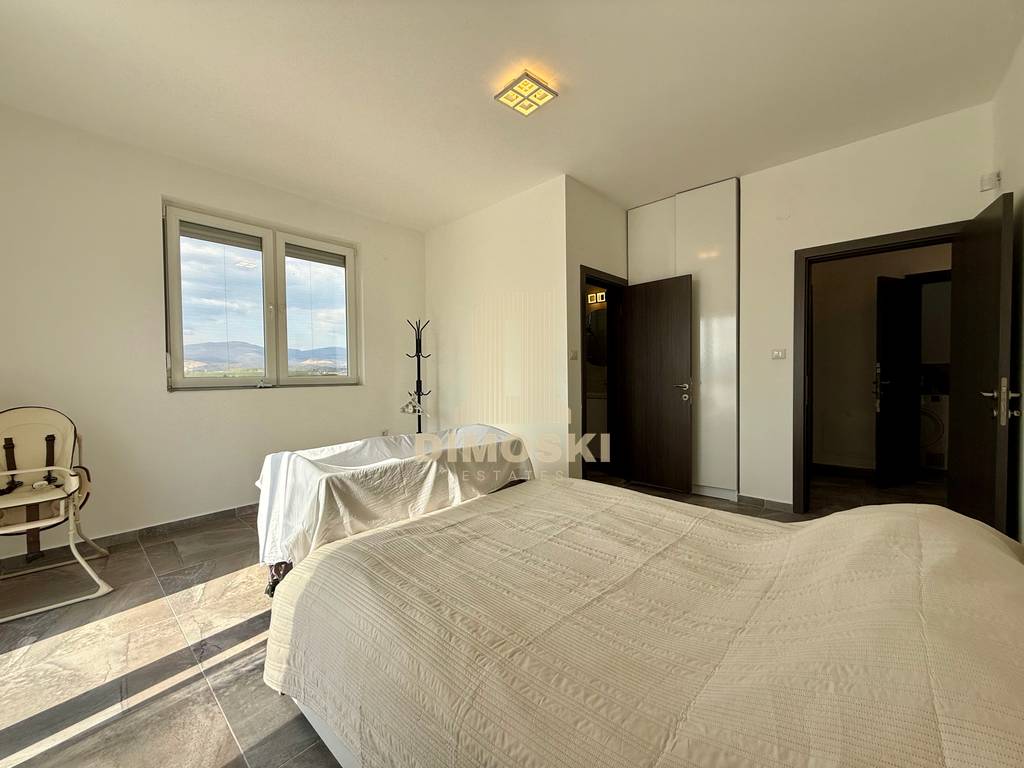 Визбегово - Опремена Куќа | 250м²