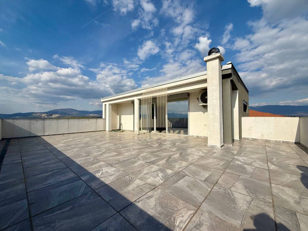 Визбегово - Опремена Куќа | 250м²