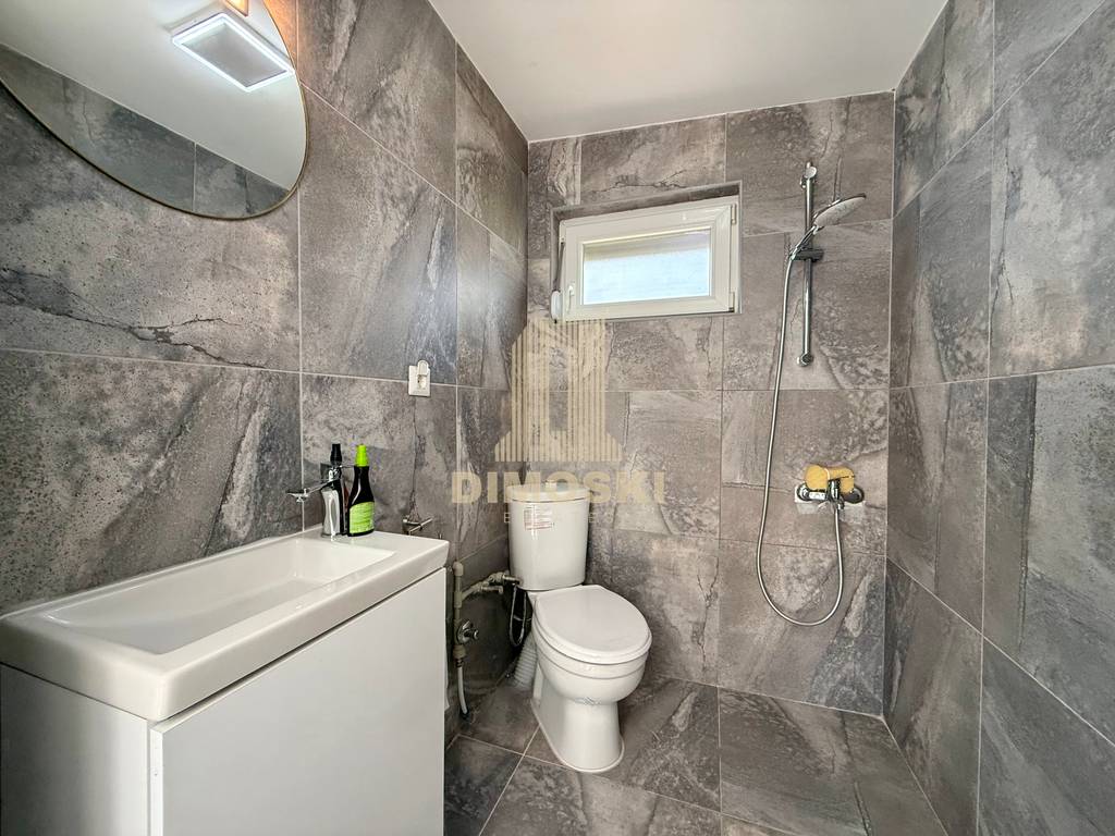 Визбегово - Опремена Куќа | 250м²