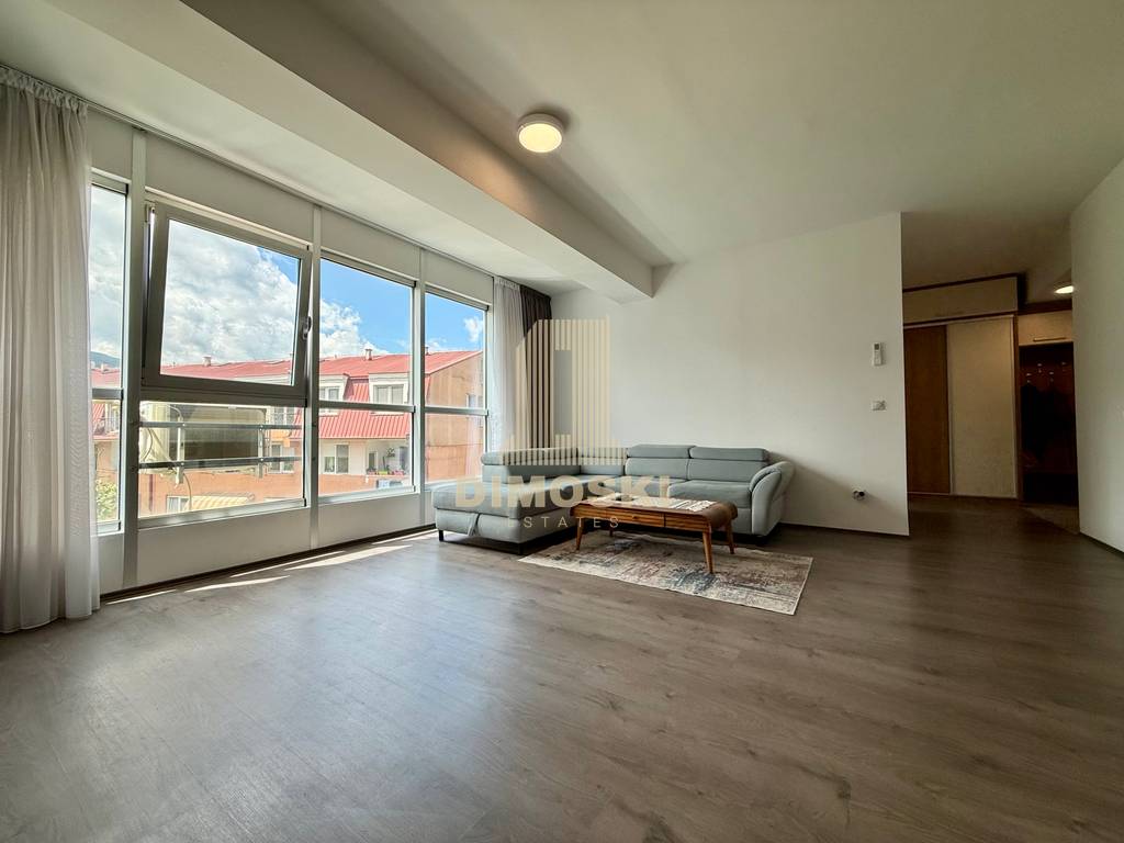 Карпош / Рузвелтова – Двособен Стан 57м²