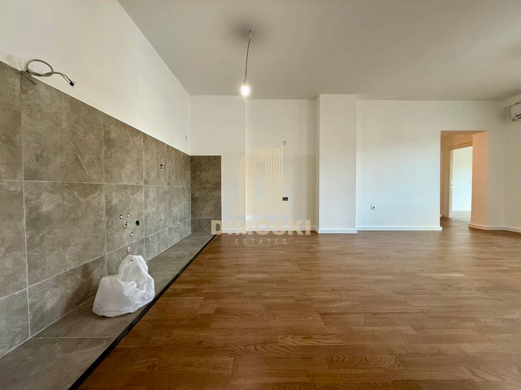 Водно - Нов Стан | Вклучен Паркинг | 135м²