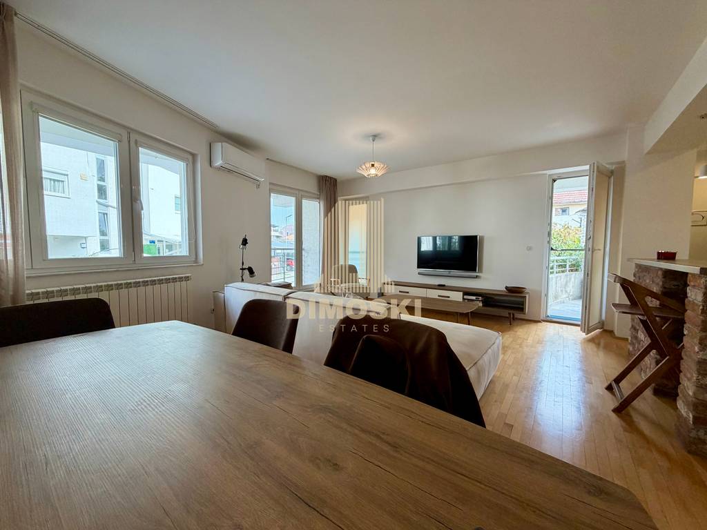 Козле | Трособен Стан – 102м² + 55м² Двор