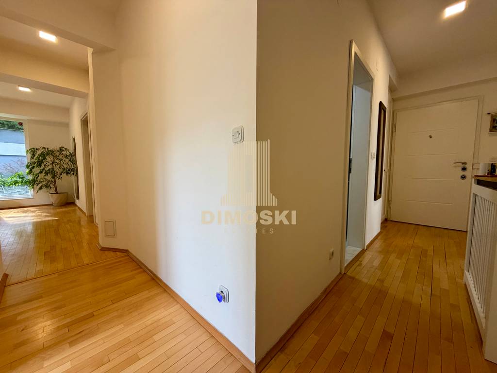 Козле | Трособен Стан – 102м² + 55м² Двор