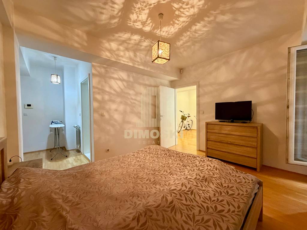 Козле | Трособен Стан – 102м² + 55м² Двор