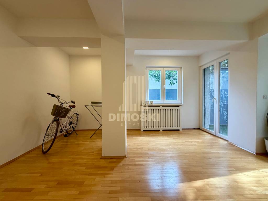 Козле | Трособен Стан – 102м² + 55м² Двор