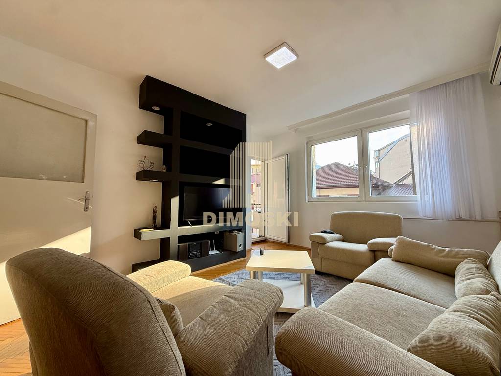 Строг Центар - Двособен Стан | 56м²