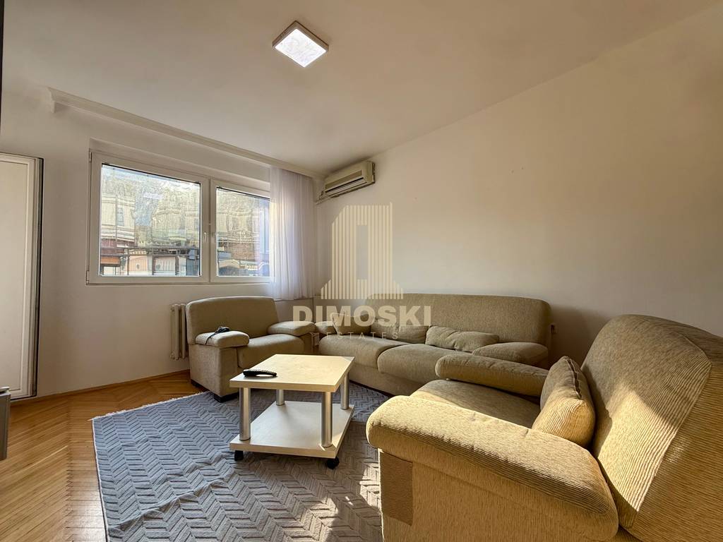 Строг Центар - Двособен Стан | 56м²