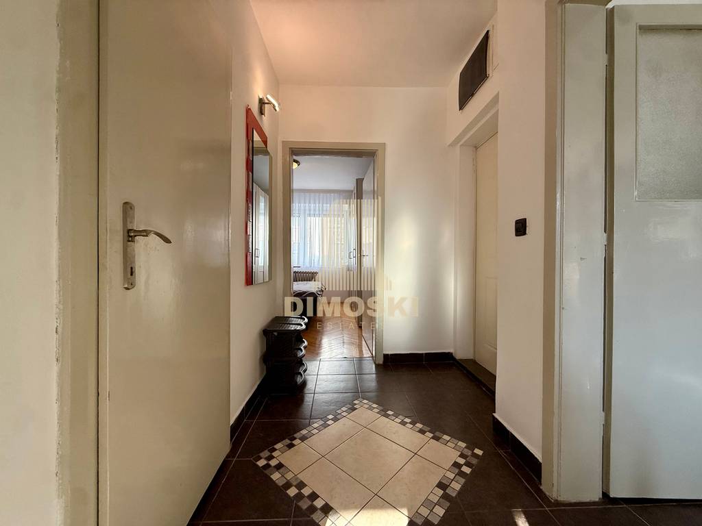 Строг Центар - Двособен Стан | 56м²