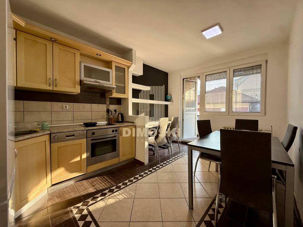 Строг Центар - Двособен Стан | 56м²