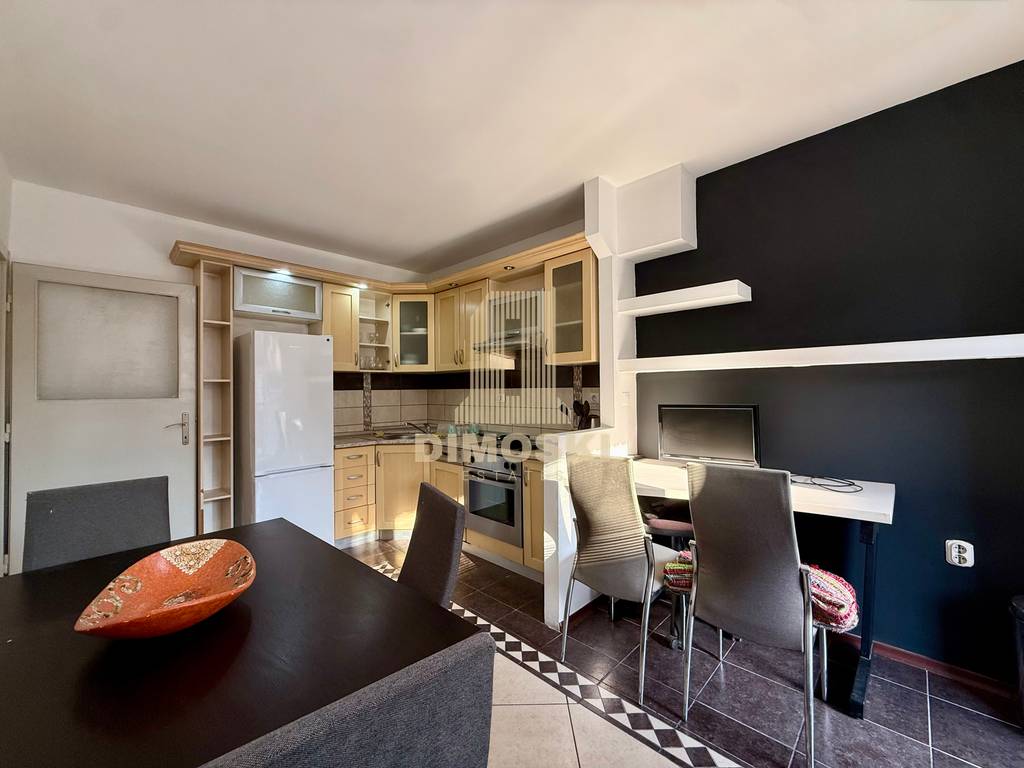 Строг Центар - Двособен Стан | 56м²
