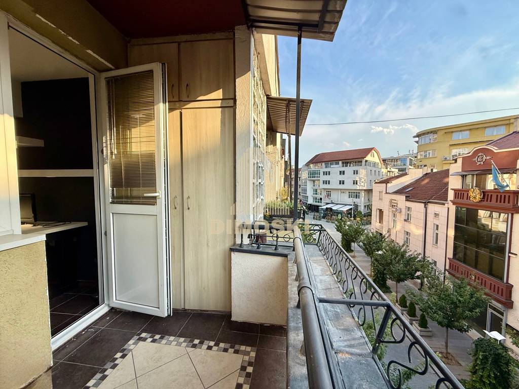 Строг Центар - Двособен Стан | 56м²