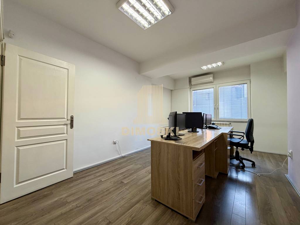 Центар / Тифани - Петсобен Стан | 130м²