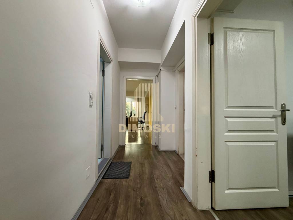 Центар / Тифани - Петсобен Стан | 130м²