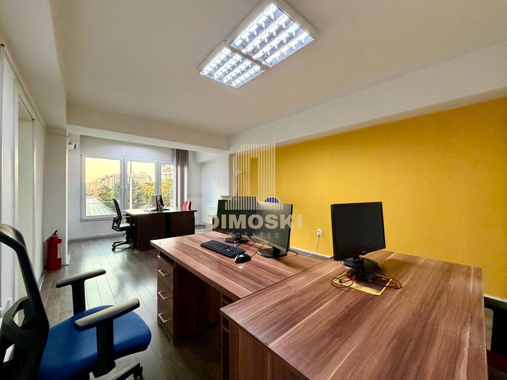 Центар / Тифани - Петсобен Стан | 130м²