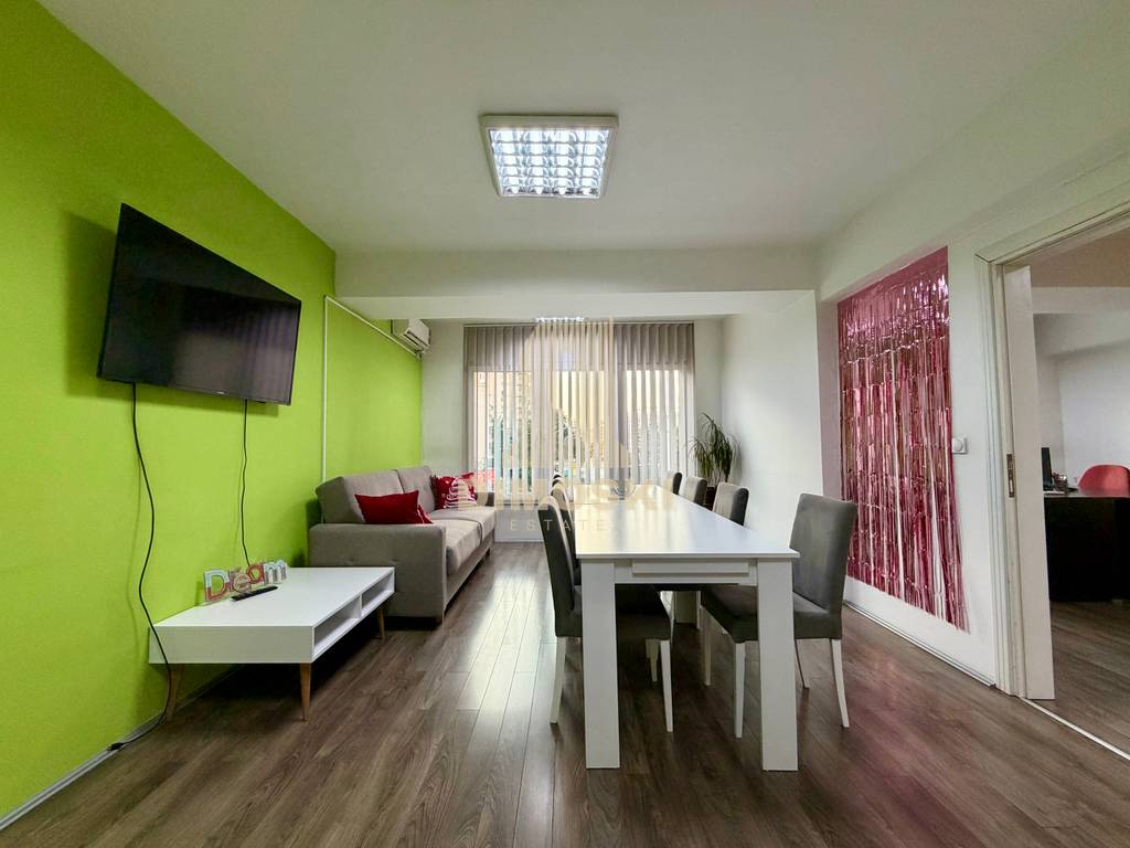 Центар / Тифани - Петсобен Стан | 130м²