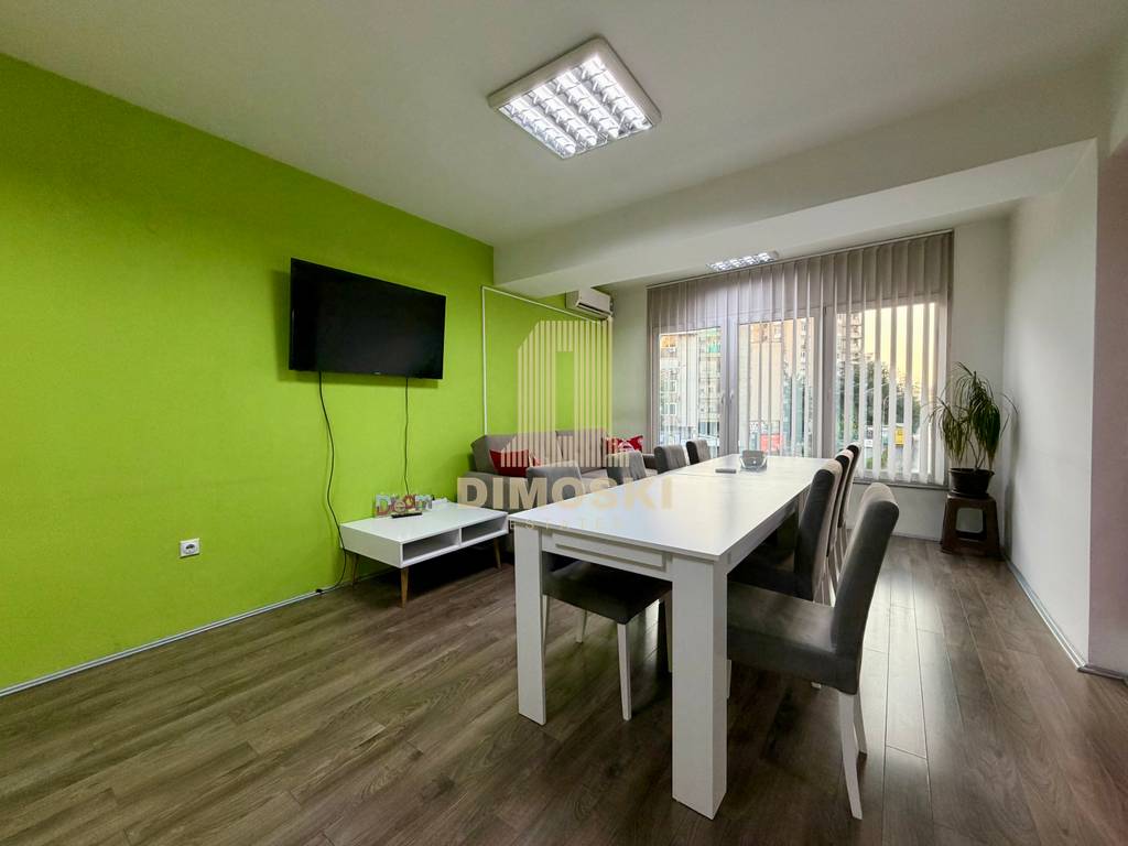 Центар / Тифани - Петсобен Стан | 130м²