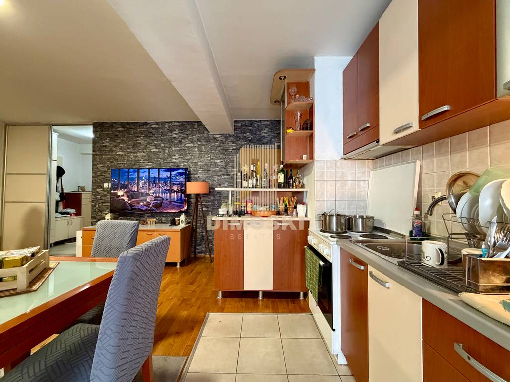 Кисела Вода | Трособен Стан - 70м²