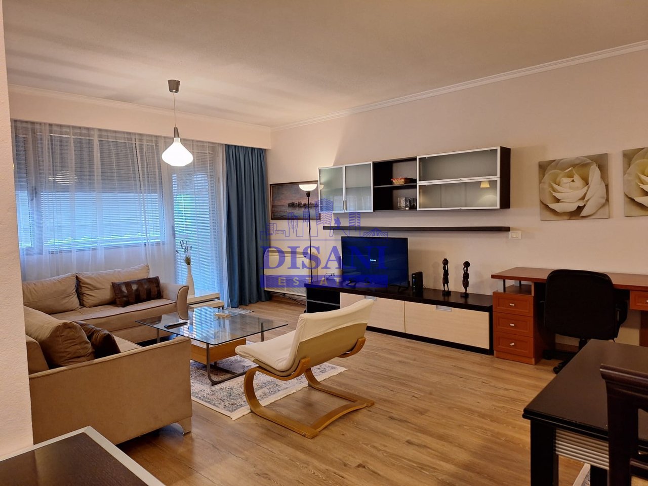 APARTAMENT 2+1+2 PER QIRA NE BLLOK!