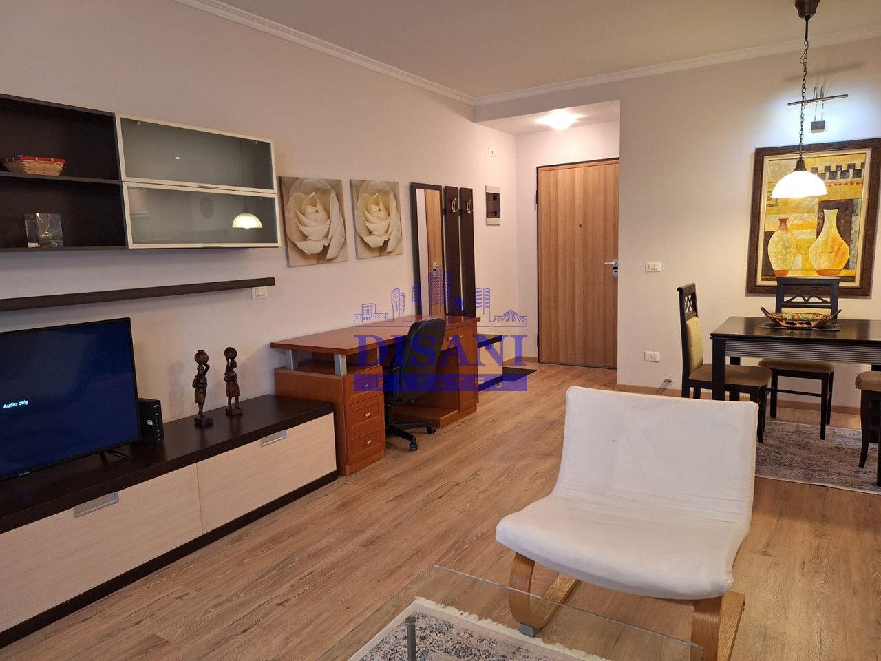 APARTAMENT 2+1+2 PER QIRA NE BLLOK!