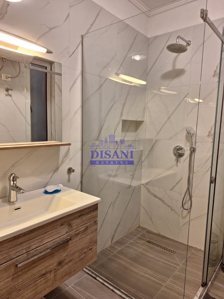 APARTAMENT 2+1+2 PER QIRA NE BLLOK!