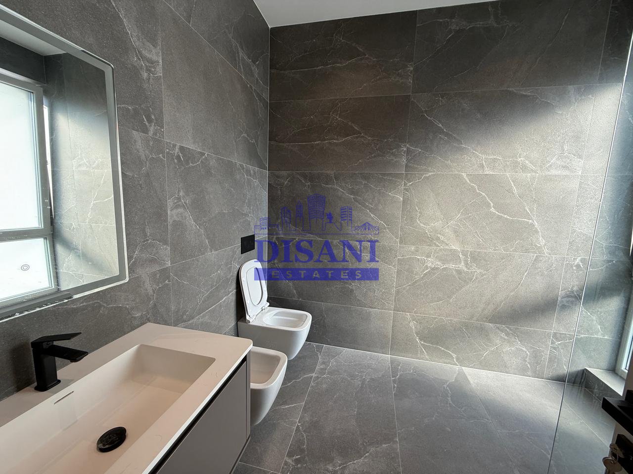 JEPET VILE MODERNE PER QIRA TEK FOREST RESIDENCE!