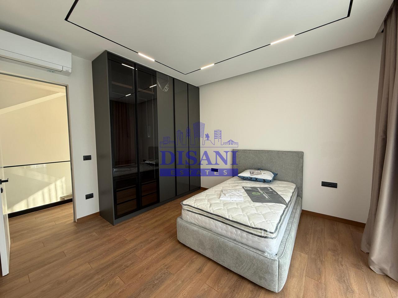 JEPET VILE MODERNE PER QIRA TEK FOREST RESIDENCE!